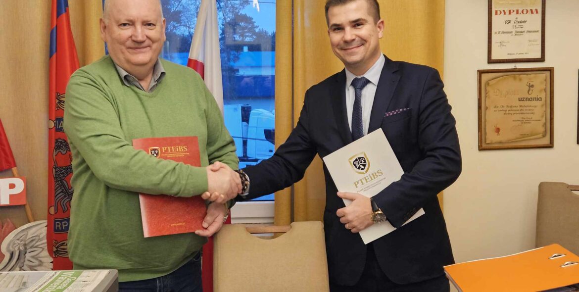 Porozumienie pomiędzy Ochotniczą Strażą Pożarną w Radości a Polskim Towarzystwem Ekspertów i Biegłych Sądowych